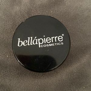 Bella Pierre contour